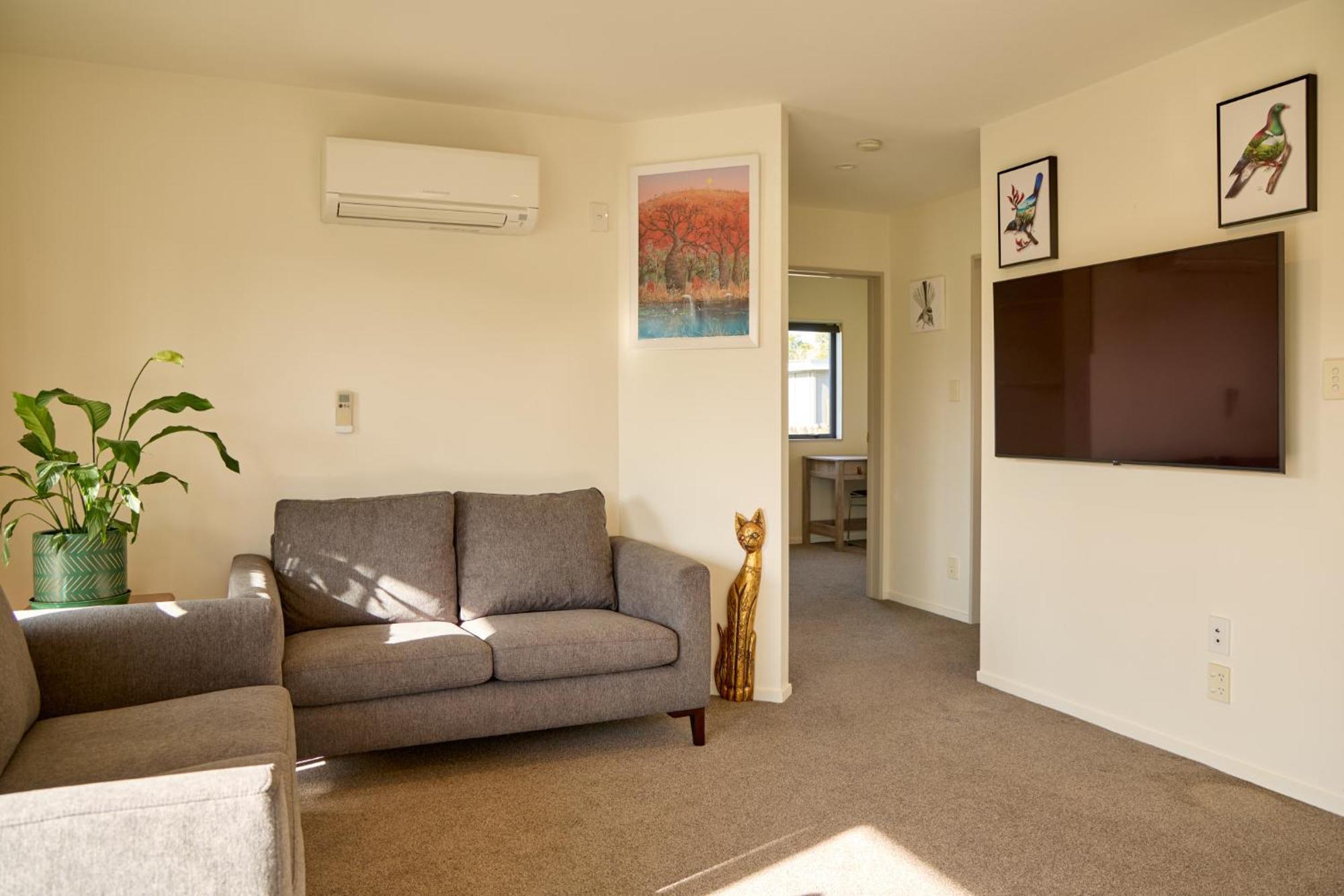 Location With Ocean And Mountain Views Kaikoura Exterior foto