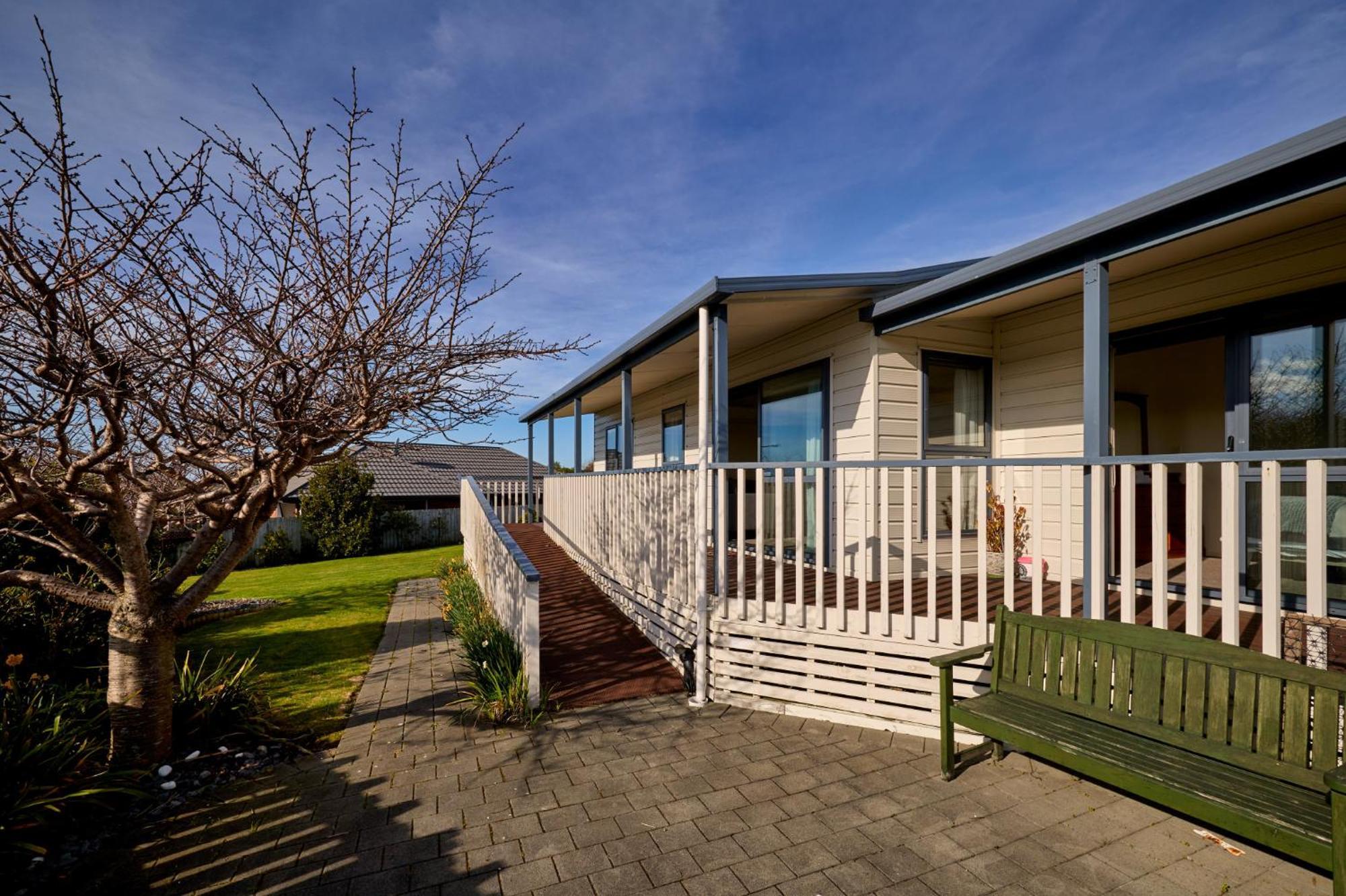 Location With Ocean And Mountain Views Kaikoura Exterior foto