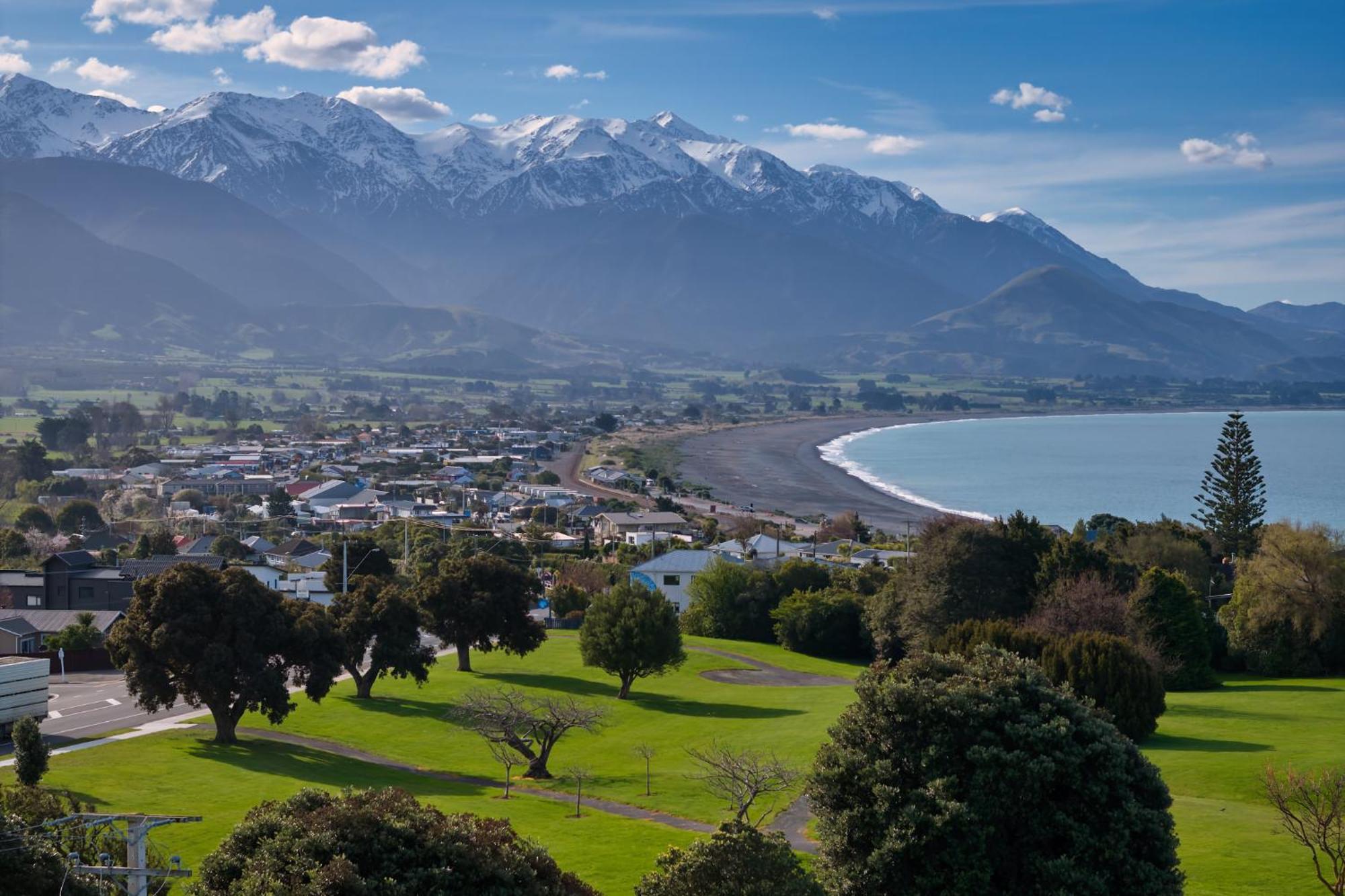 Location With Ocean And Mountain Views Kaikoura Exterior foto